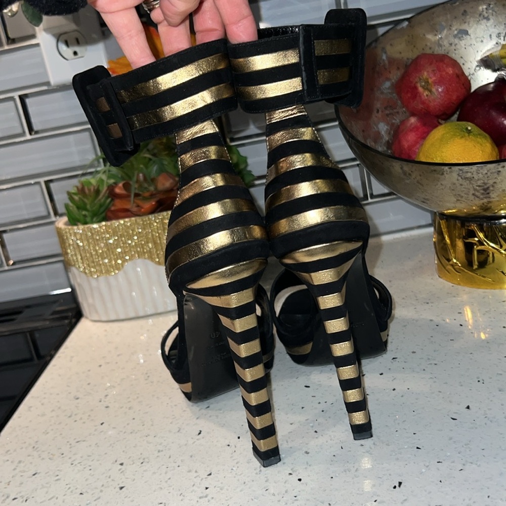 Saint Lauren heels - Picture 4 of 6